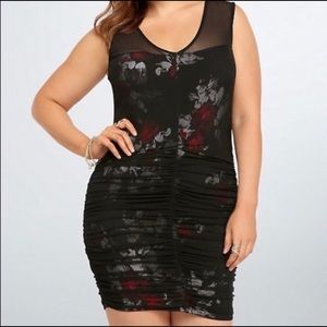Torrid Size 1 (14-16) Rose Dress